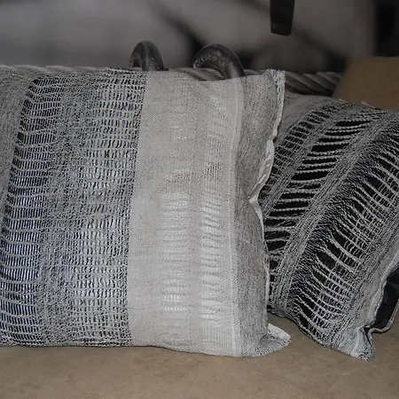 Slovenian Art Story Апартаменти Любляна