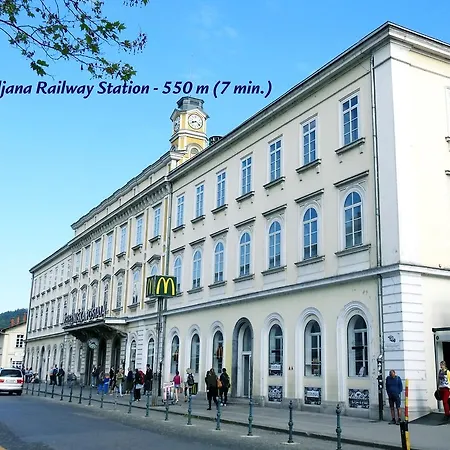 Апартаменти Slovenian Art Story Любляна